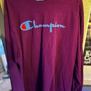 Mens Champion long sleeve.